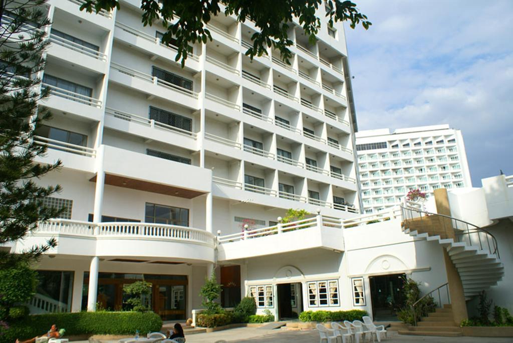 Royal Palace Hotel Патая Екстериор снимка